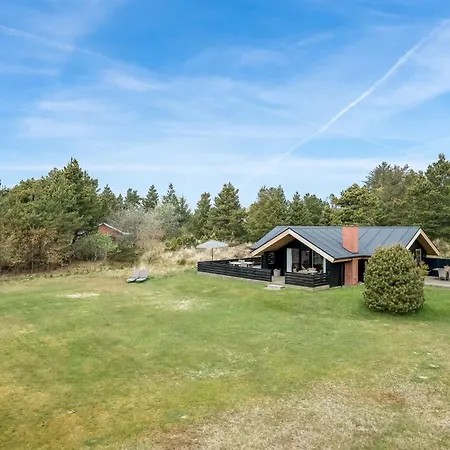 Ilsi - 1-5km From The Sea By Interhome Holiday home