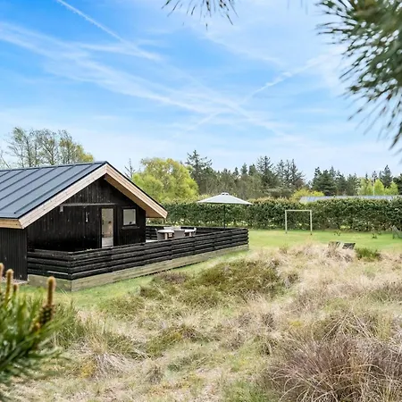 Ilsi - 1-5km From The Sea By Interhome Holiday home