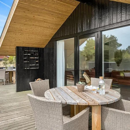Ilsi - 1-5km From The Sea By Interhome *