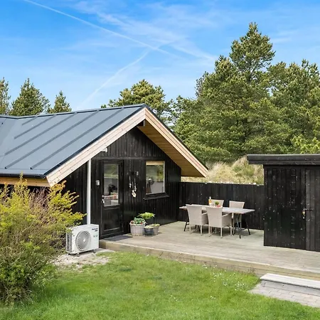Ilsi - 1-5km From The Sea By Interhome Holiday home