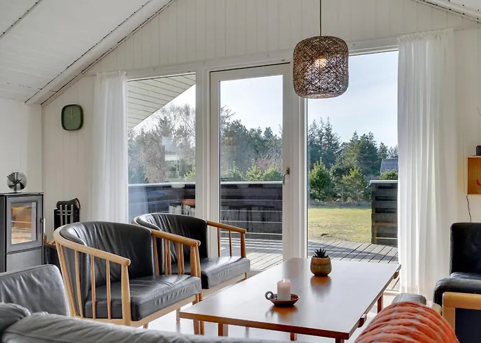 Ferienhaus Ilsi - 1-5km From The Sea By Interhome Blåvand